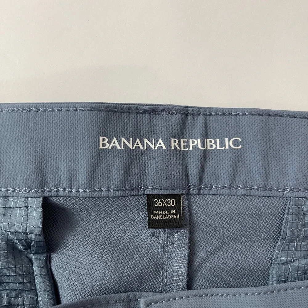 Banana Republic Performance Chino Pants Mens 36x30 Blue Summer Preppy Office